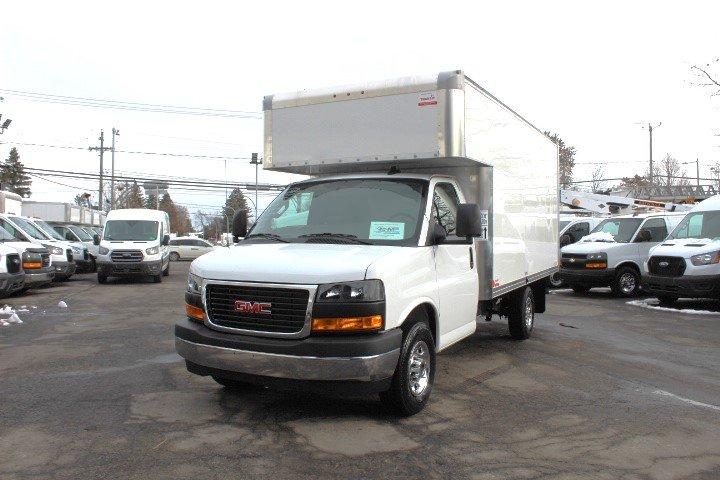 GMC Savana Cargo 2025 - Image 4