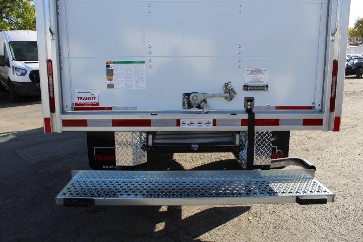 Gmc Savana Cargo 2025 - Image 4