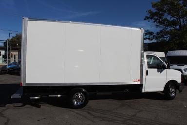 Gmc Savana Cargo 2025 - Thumbnail 6