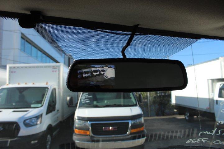 Gmc Savana Cargo 2025 - Image 9