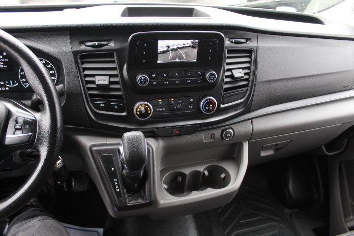 Ford Transit Cargo Van 2022 - Image 6