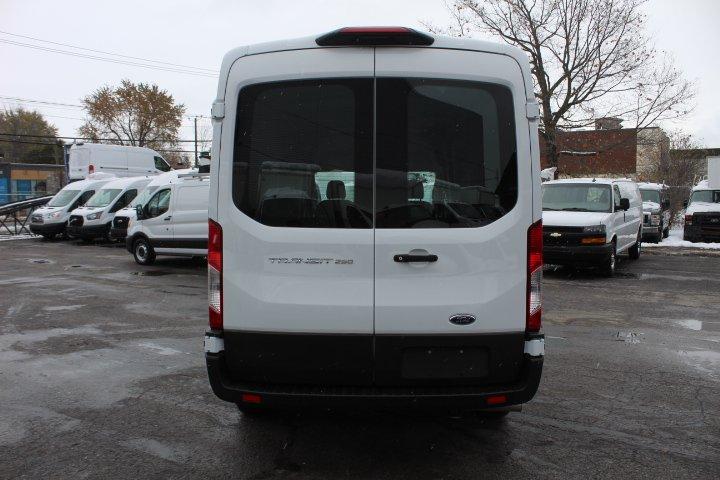 Ford Transit Cargo Van 2022 - Image 14