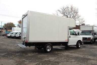 Gmc Savana Cargo 2025 - Thumbnail 8