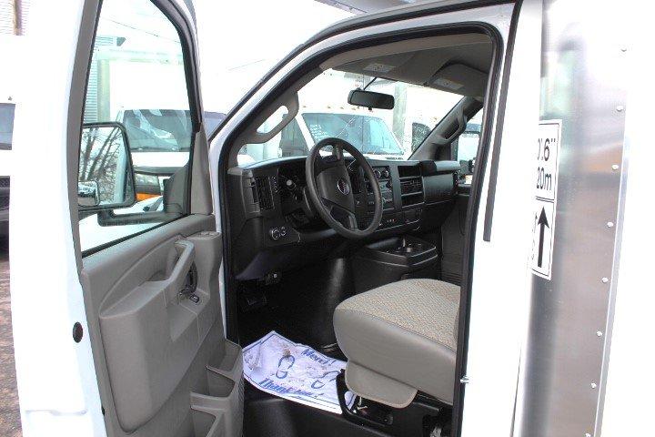 Gmc Savana Cargo 2025 - Image 16