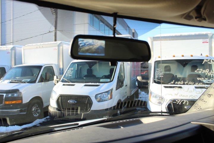 Chevrolet Express Cargo 2024 - Image 6