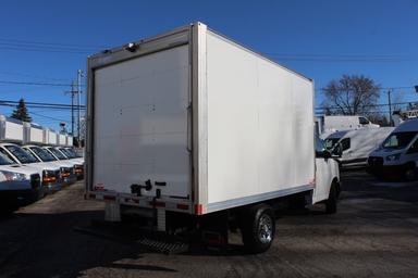 Chevrolet Express Cutaway 2022 - Thumbnail 4