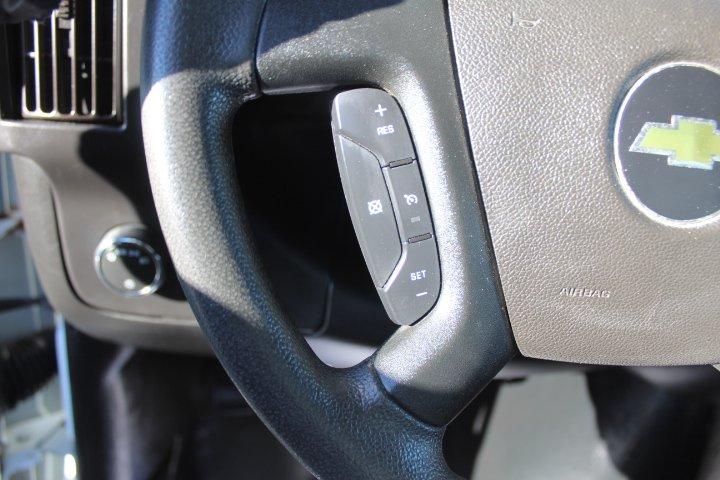 Chevrolet Express Cutaway 2022 - Image 12