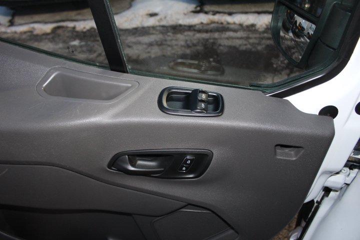 Ford Transit Cargo Van 2023 - Image 11