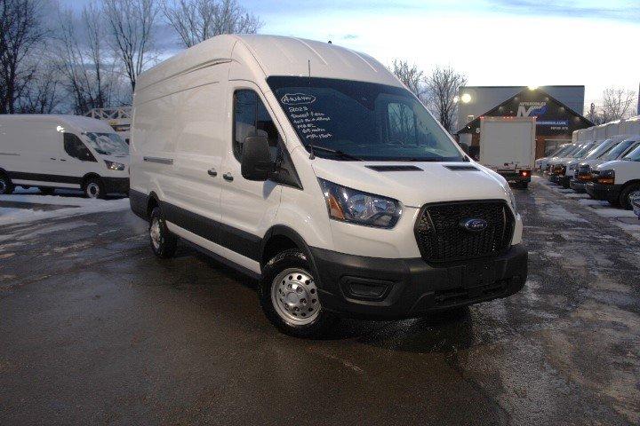 Ford Transit Cargo Van 2023 - Image 5