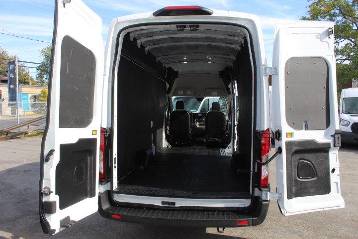 Ford Transit Cargo Van 2023 - Image 15