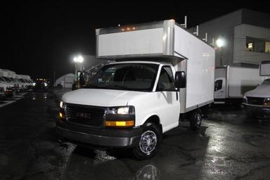 Gmc Savana Cargo 2013 - Thumbnail 3