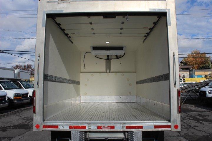 Ford Econoline 2022 - Image 3