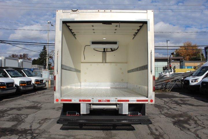 Ford Econoline 2022 - Image 4