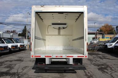 Ford Econoline 2022 - Thumbnail 4