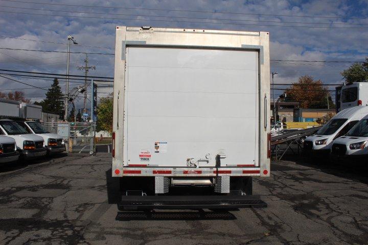 Ford Econoline 2022 - Image 5