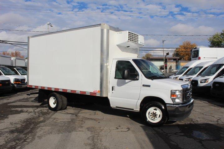 Ford Econoline 2022 - Image 9