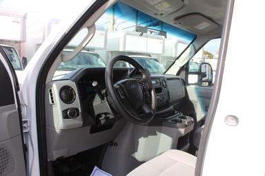 Ford Econoline 2022 - Thumbnail 14