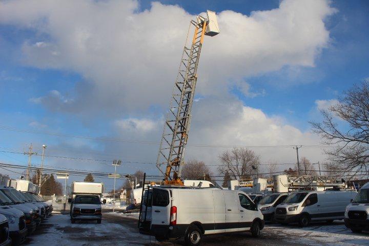 Ford Transit Cargo Van 2018 - Image 3