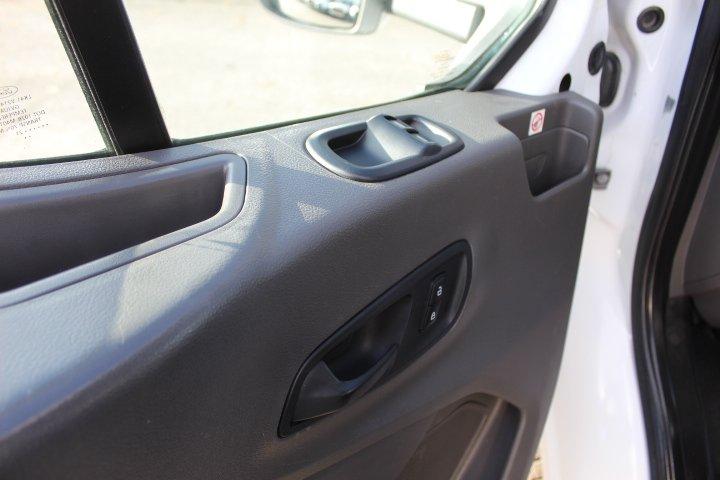 Ford Transit Cargo Van 2021 - Image 6