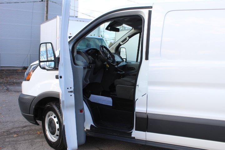 Ford Transit Cargo Van 2018 - Image 7