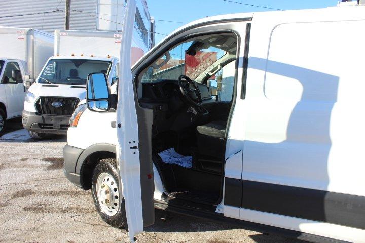 Ford Transit Cargo Van 2021 - Image 15