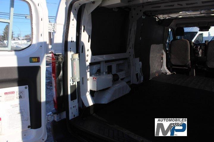Ford Transit Cargo Van 2017 - Image 12