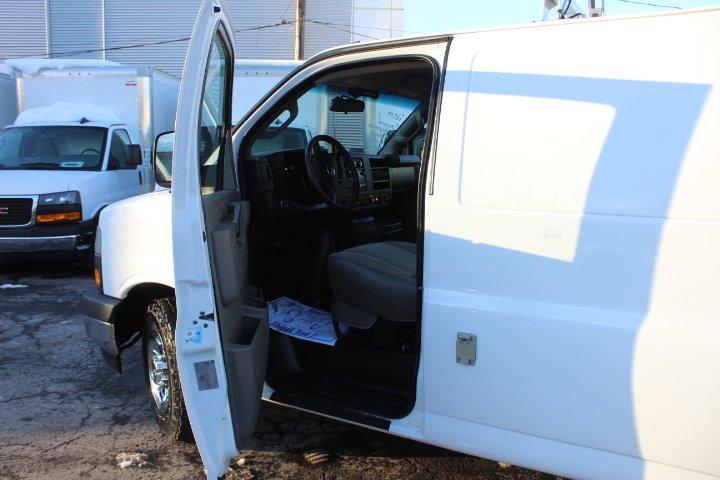 Gmc Savana 2019 - Image 12