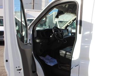 Ford Transit Cargo Van 2024 - Thumbnail 10