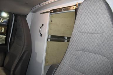 Gmc Savana Cargo 2018 - Thumbnail 9