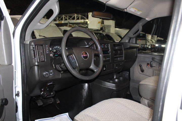 Gmc Savana Cargo 2018 - Image 11