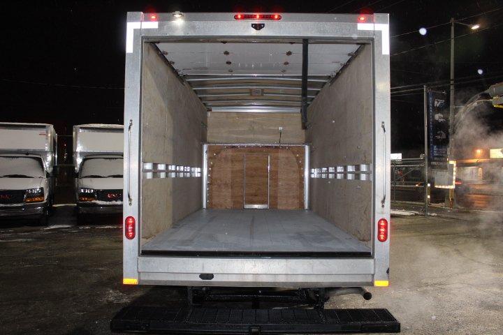 Gmc Savana Cargo 2018 - Image 20