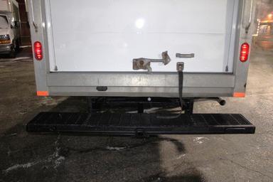 Gmc Savana Cargo 2018 - Thumbnail 21