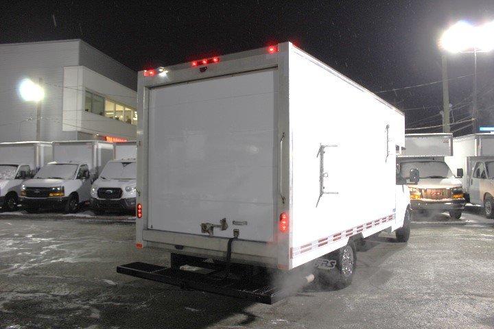 Gmc Savana Cargo 2018 - Image 22