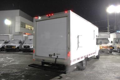 Gmc Savana Cargo 2018 - Thumbnail 22