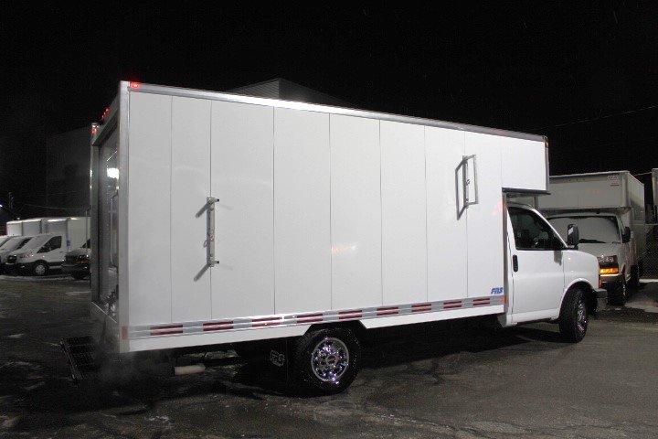 Gmc Savana Cargo 2018 - Image 23