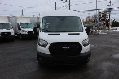 Ford Transit Cargo Van 2022 - Thumbnail 2