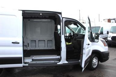 Ford Transit Cargo Van 2022 - Thumbnail 5