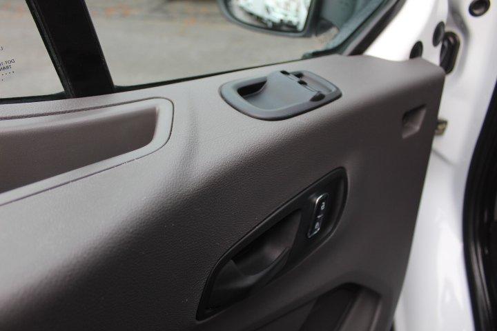 Ford Transit Cargo Van 2022 - Image 11