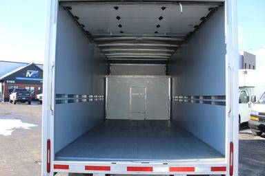 Ford Transit Cargo Van 2021 - Thumbnail 17