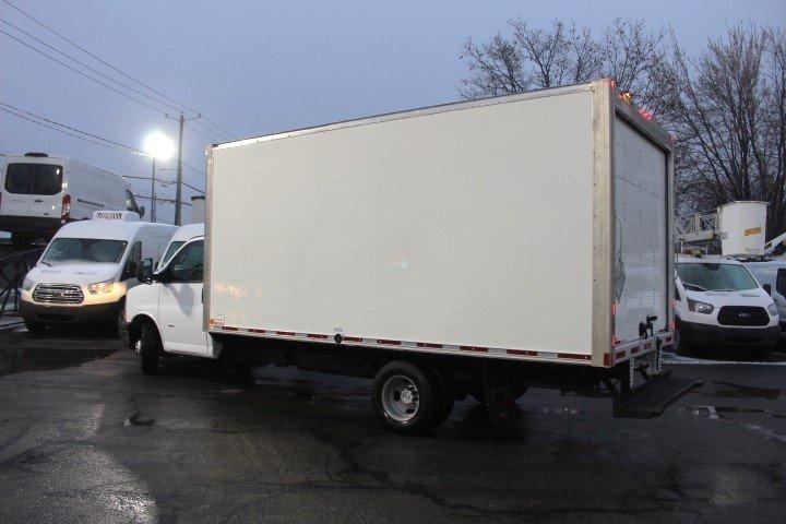 Chevrolet Express Cutaway 2019 - Image 6