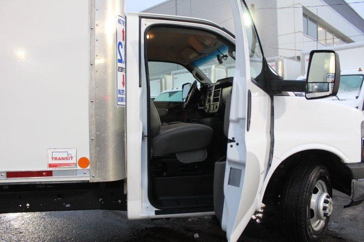 Chevrolet Express Cutaway 2019 - Image 13