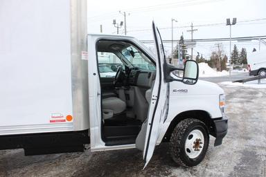 Ford Super Duty E-450 DRW 2023 - Thumbnail 15