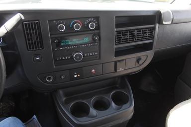 GMC Savana 2018 - Thumbnail 10