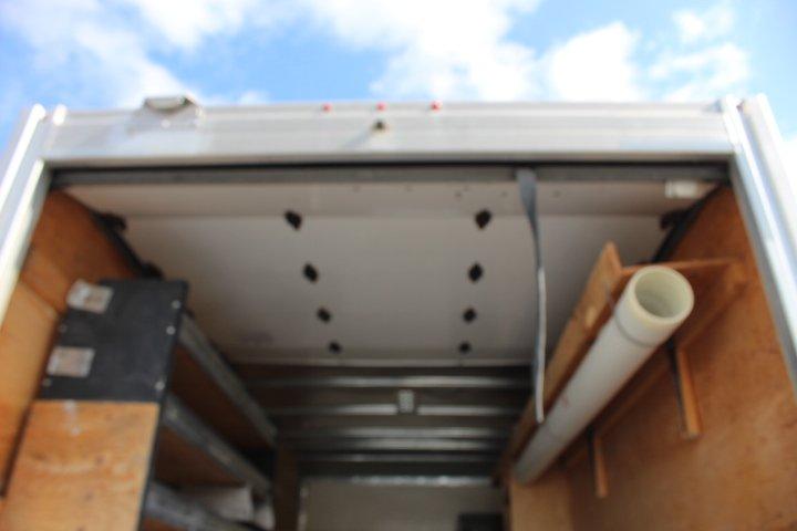 GMC Savana 2018 - Image 12