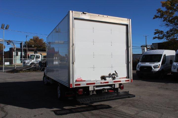 Ford Transit Cargo Van 2021 - Image 15