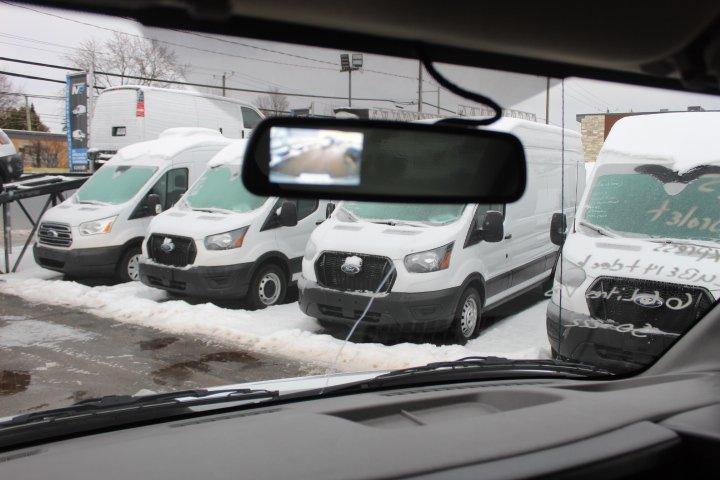 Chevrolet Express Cutaway 2025 - Image 6