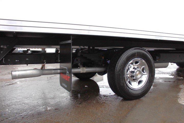 Chevrolet Express Cutaway 2025 - Image 14