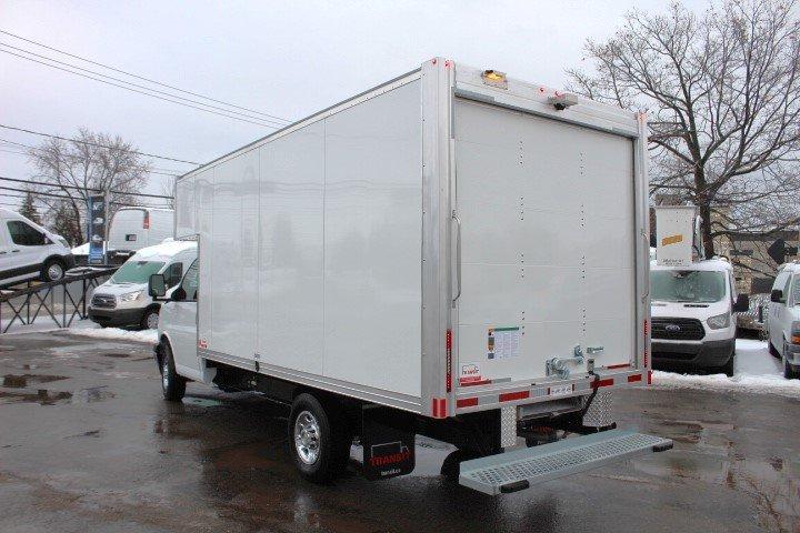 Chevrolet Express Cutaway 2025 - Image 15