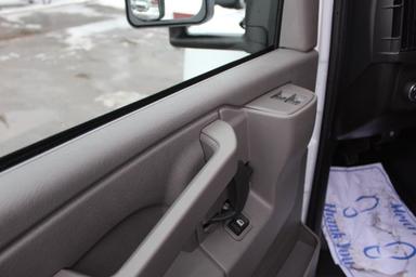 Chevrolet Express Cutaway 2025 - Thumbnail 9