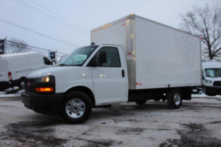 Gmc Savana Cargo 2022 - Image 6